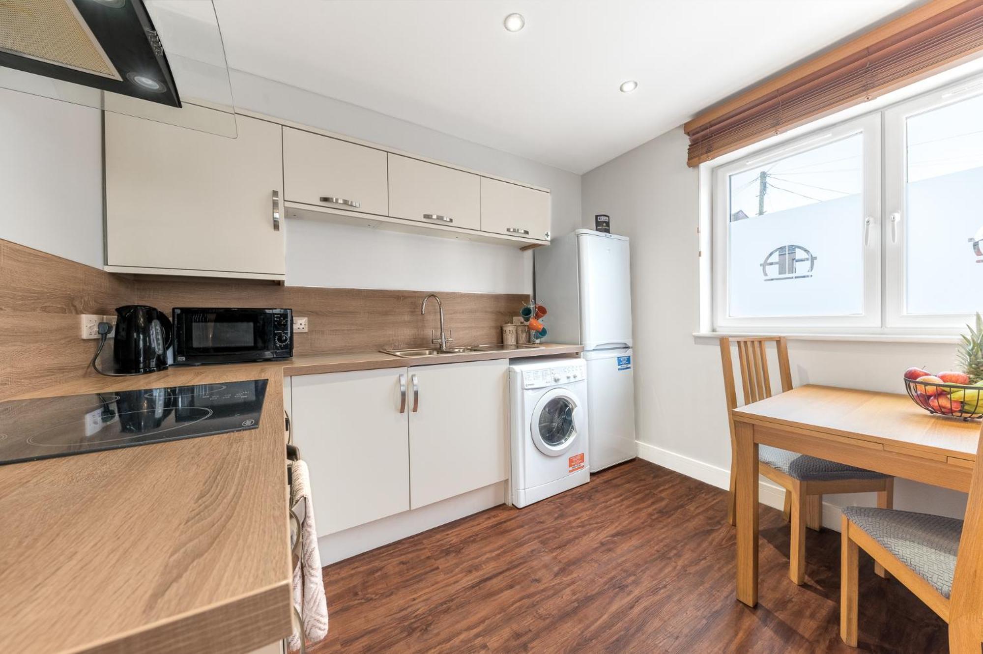 Abbey Apartments Modern Aparthotel For Tourists & Professionals Barrow-in-Furness Bilik gambar