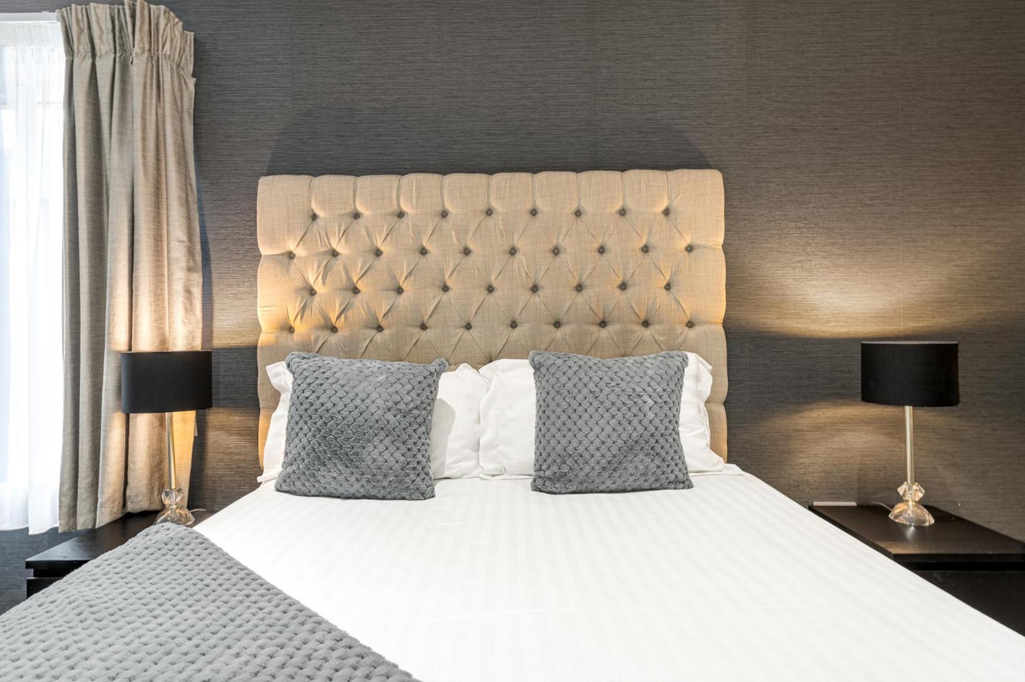 Abbey Apartments Modern Aparthotel For Tourists & Professionals Barrow-in-Furness Bilik gambar