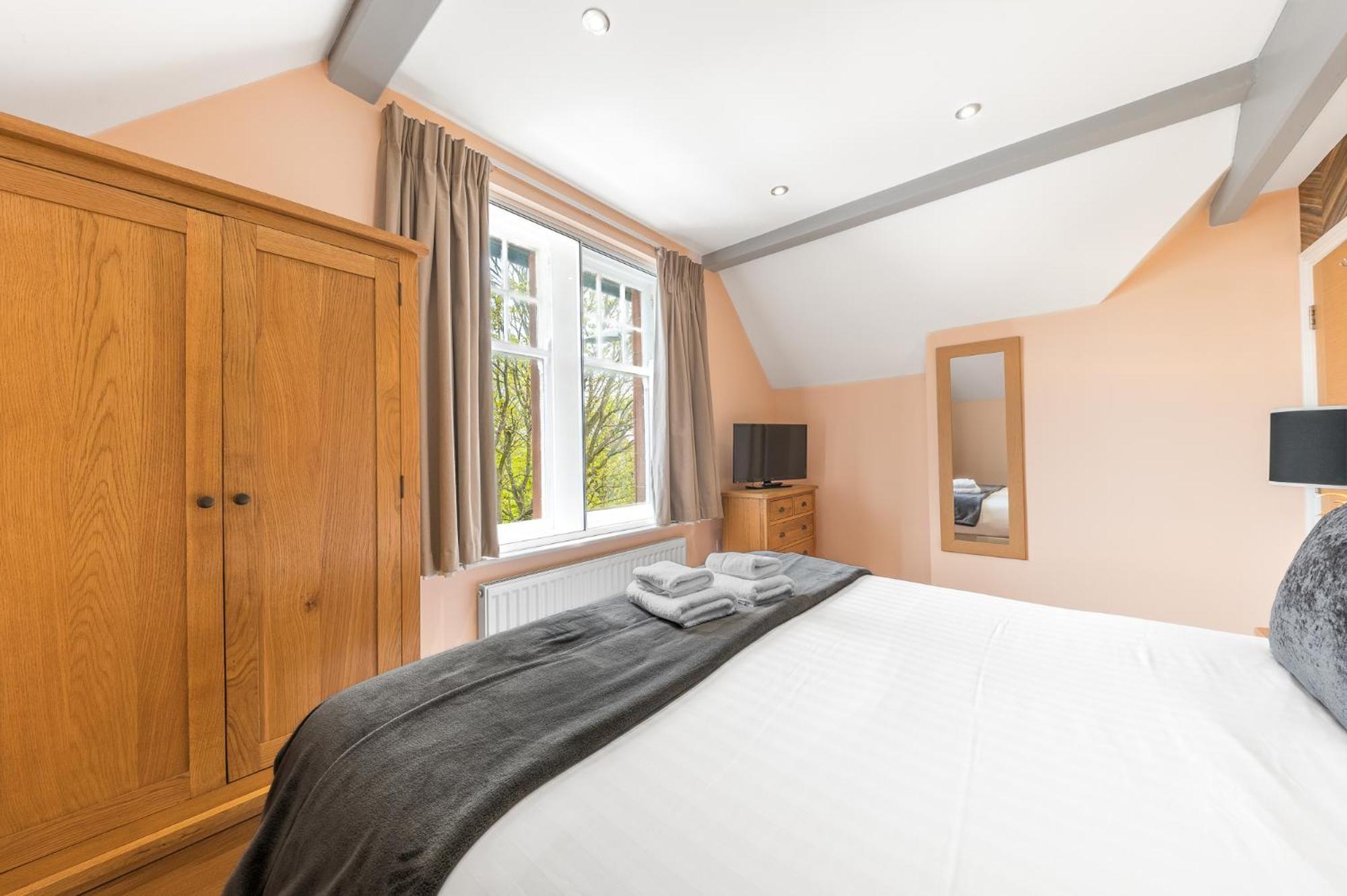 Abbey Apartments Modern Aparthotel For Tourists & Professionals Barrow-in-Furness Bilik gambar