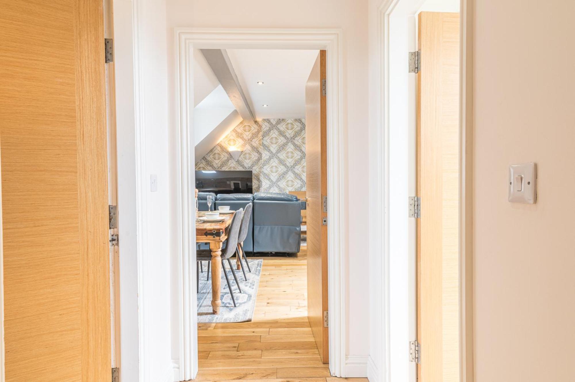 Abbey Apartments Modern Aparthotel For Tourists & Professionals Barrow-in-Furness Bilik gambar